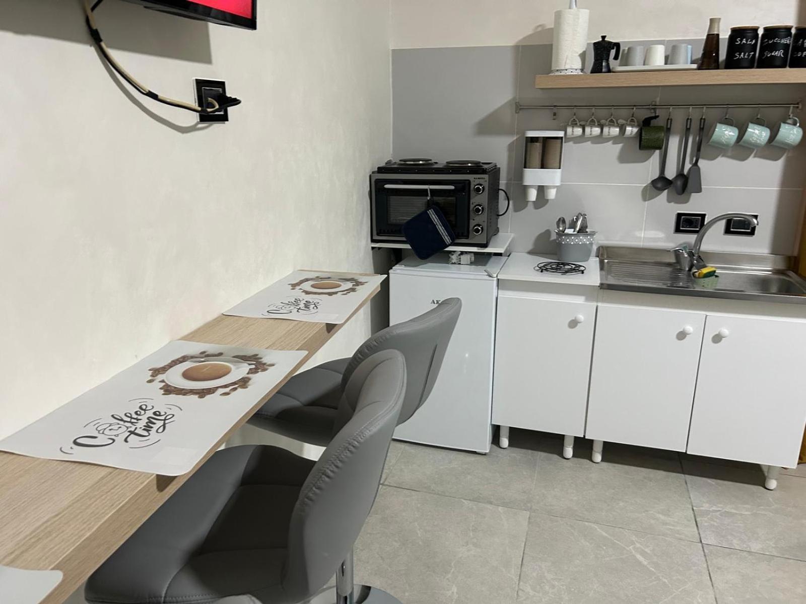 Apartment House Toledo Naples